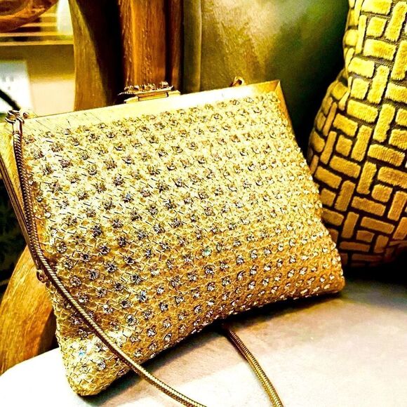 ♥️ Mid century rhinestone evening purse gold lamé beneath Swarovski Crystals!